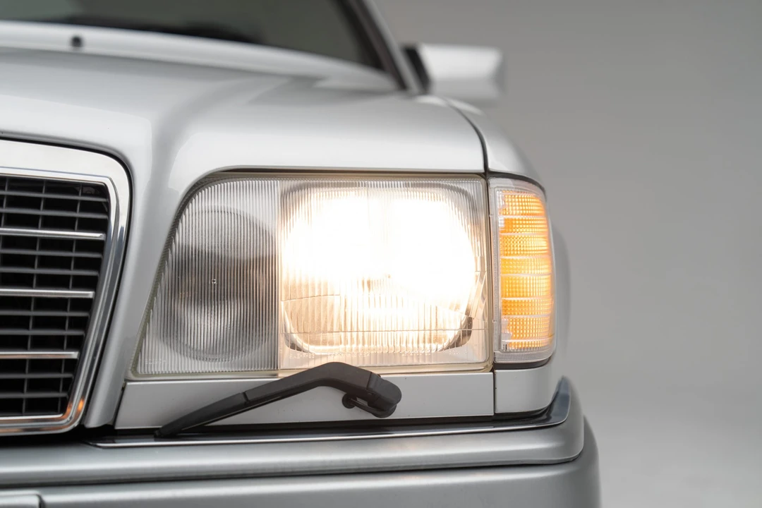1994 Mercedes-Benz W124 E-Class - Image 27 of 31