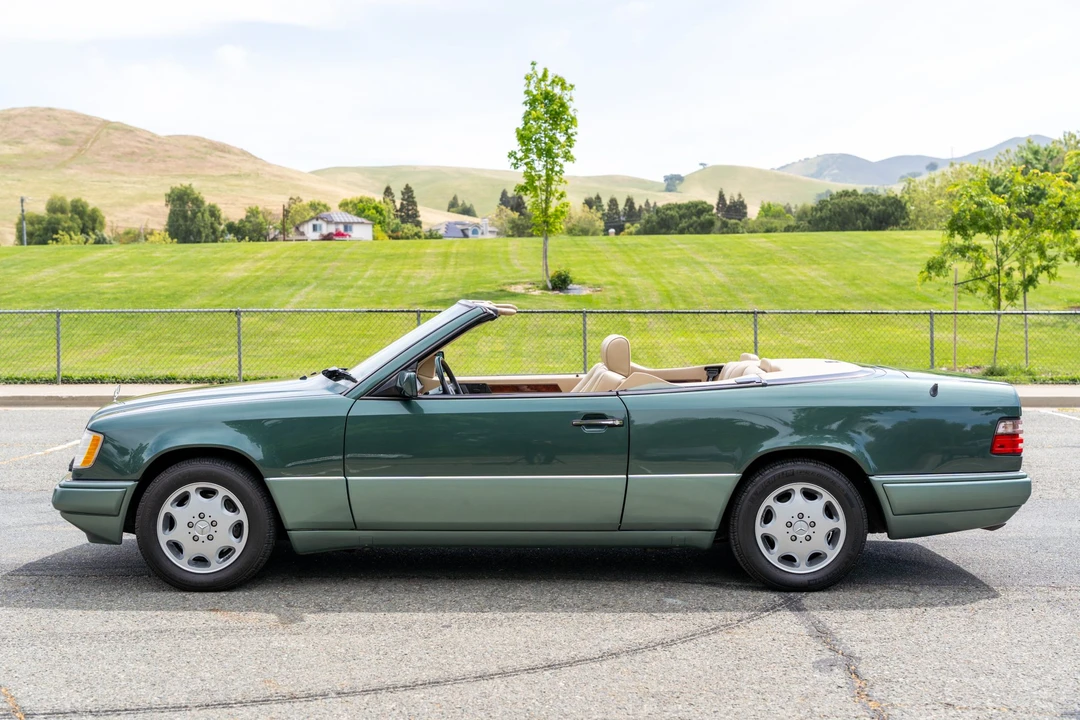 1994 Mercedes-Benz W124 E-Class - Image 2 of 31