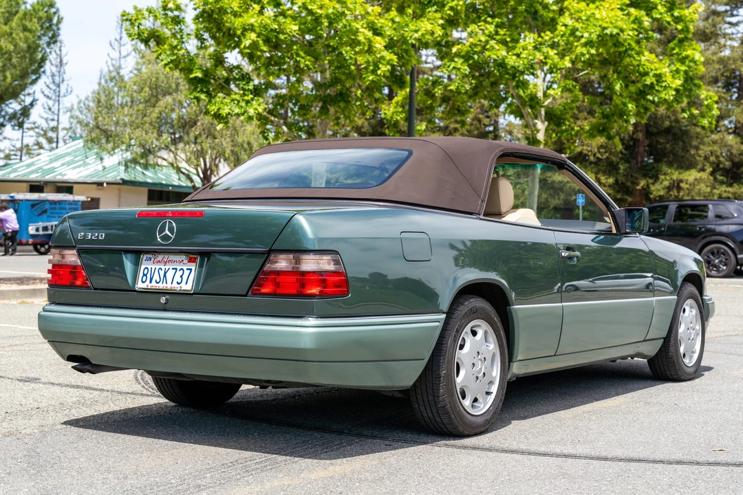 1994 Mercedes-Benz W124 E-Class - Image 12 of 31