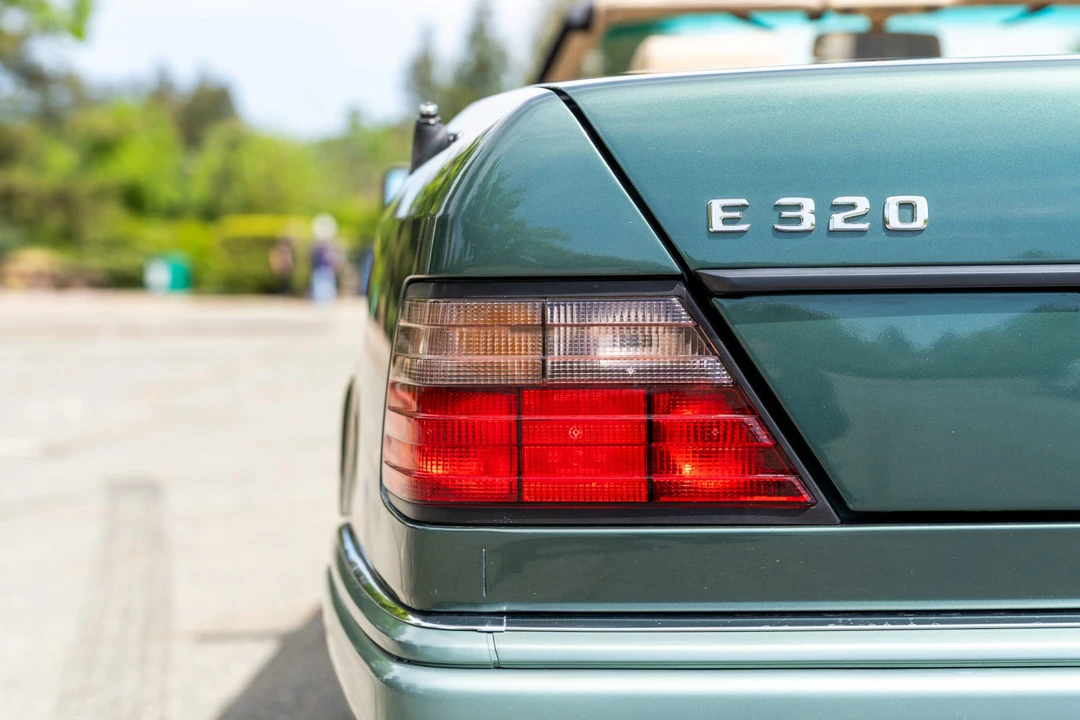 1994 Mercedes-Benz W124 E-Class - Image 24 of 31