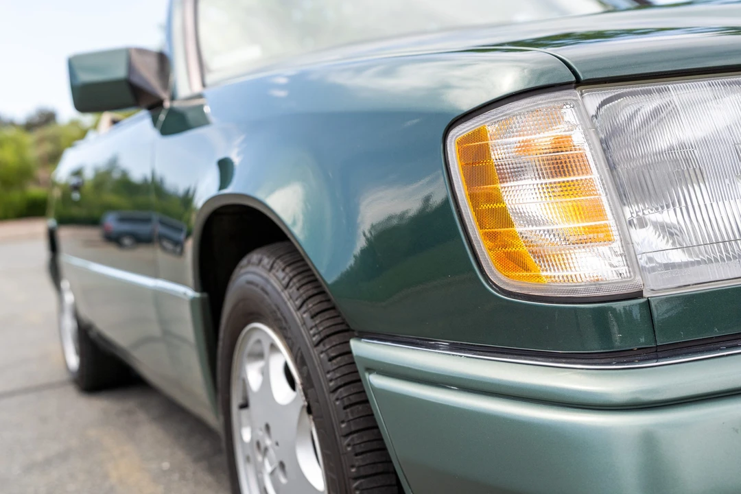1994 Mercedes-Benz W124 E-Class - Image 27 of 31