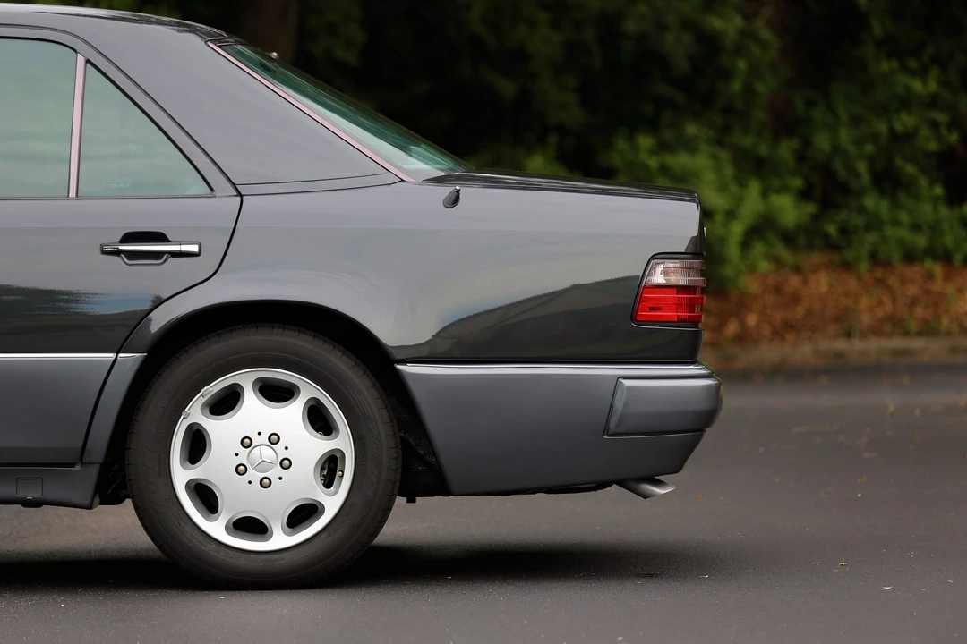 1994 Mercedes-Benz 500E & E500 - Image 22 of 31