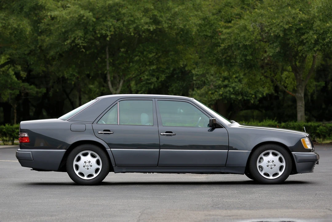1994 Mercedes-Benz 500E & E500 - Image 9 of 31