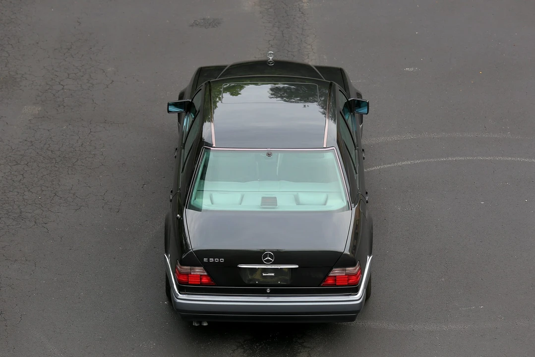 1994 Mercedes-Benz 500E & E500 - Image 16 of 31