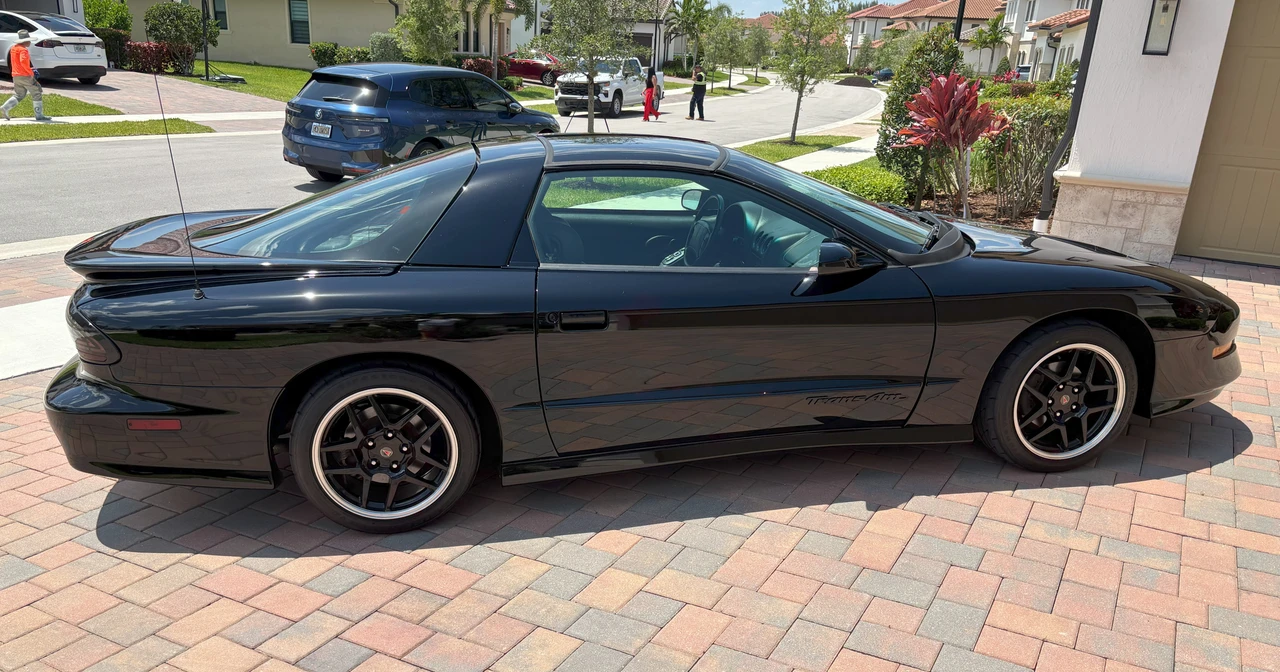 1994 Pontiac Firebird Trans Am 4th Gen - Image 11 of 31