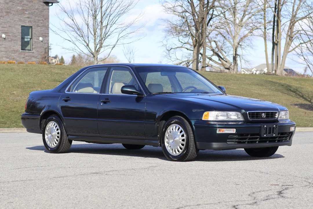 1995 Acura Legend 2nd Gen - Image 16 of 31