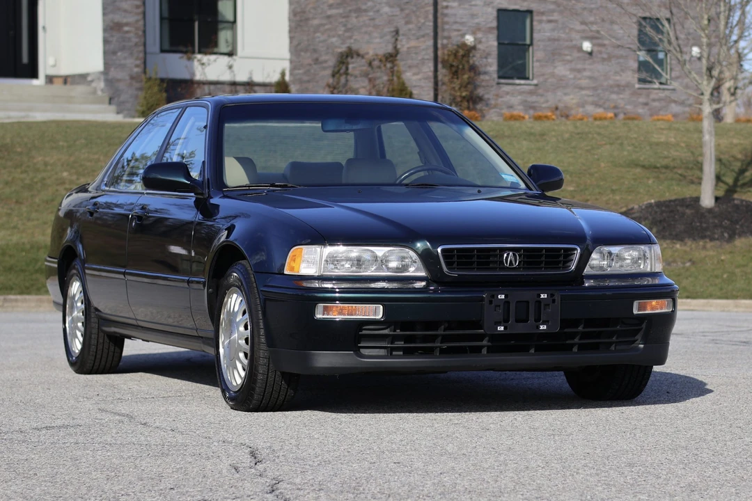 1995 Acura Legend 2nd Gen - Image 17 of 31