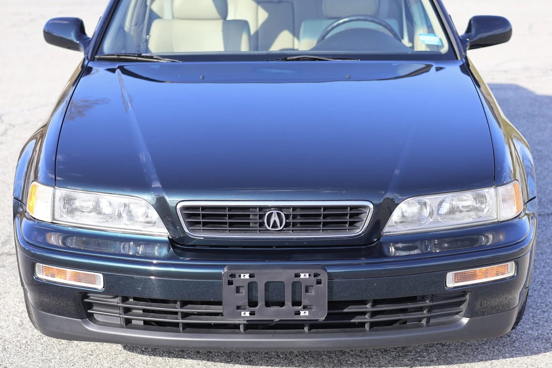 1995 Acura Legend 2nd Gen - Image 25 of 31