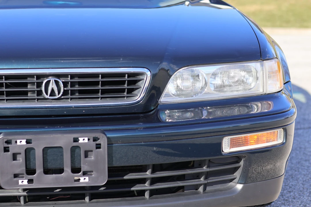 1995 Acura Legend 2nd Gen - Image 28 of 31