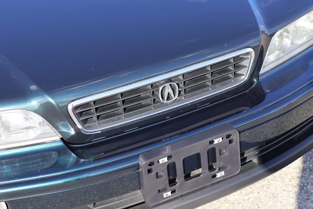 1995 Acura Legend 2nd Gen - Image 29 of 31