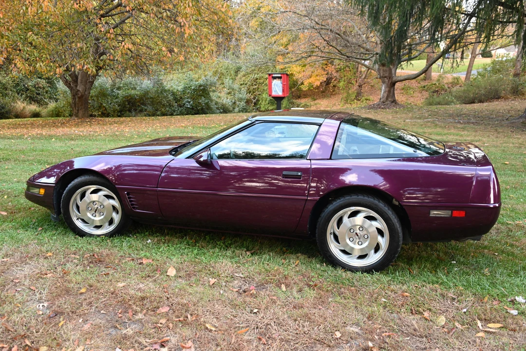 1995 Chevrolet Corvette C4 - Image 17 of 31