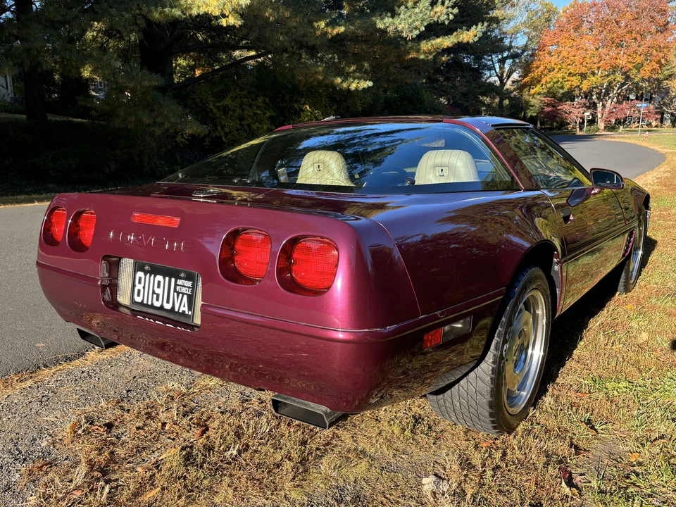 1995 Chevrolet Corvette C4 - Image 25 of 31