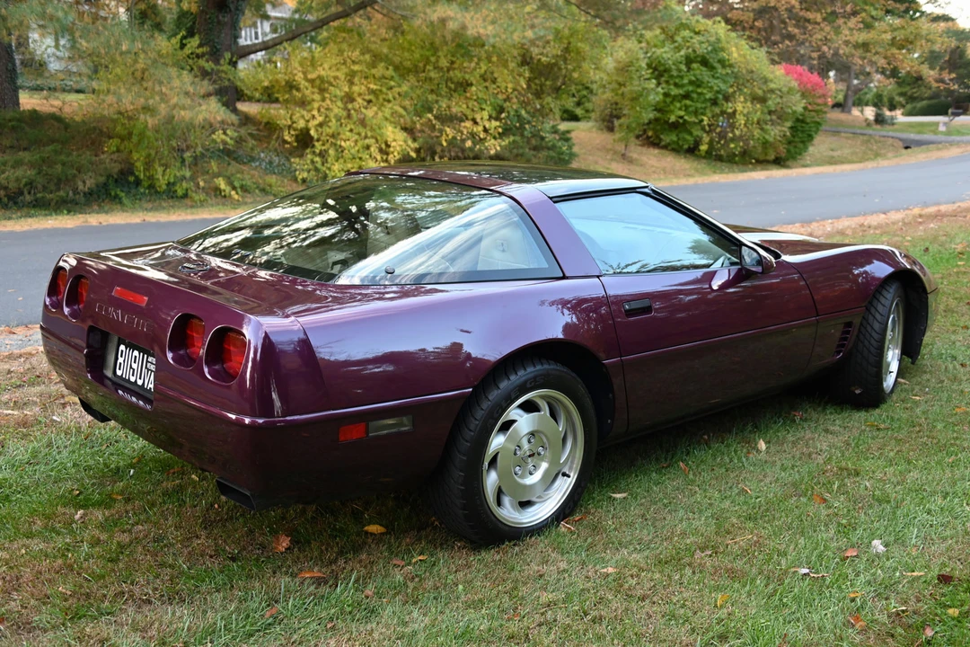 1995 Chevrolet Corvette C4 - Image 28 of 31