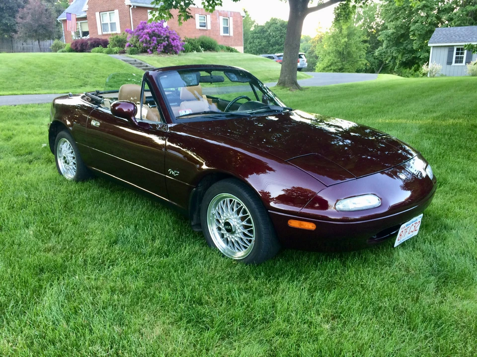 1995 Mazda NA MX-5 Miata - Image 2 of 31