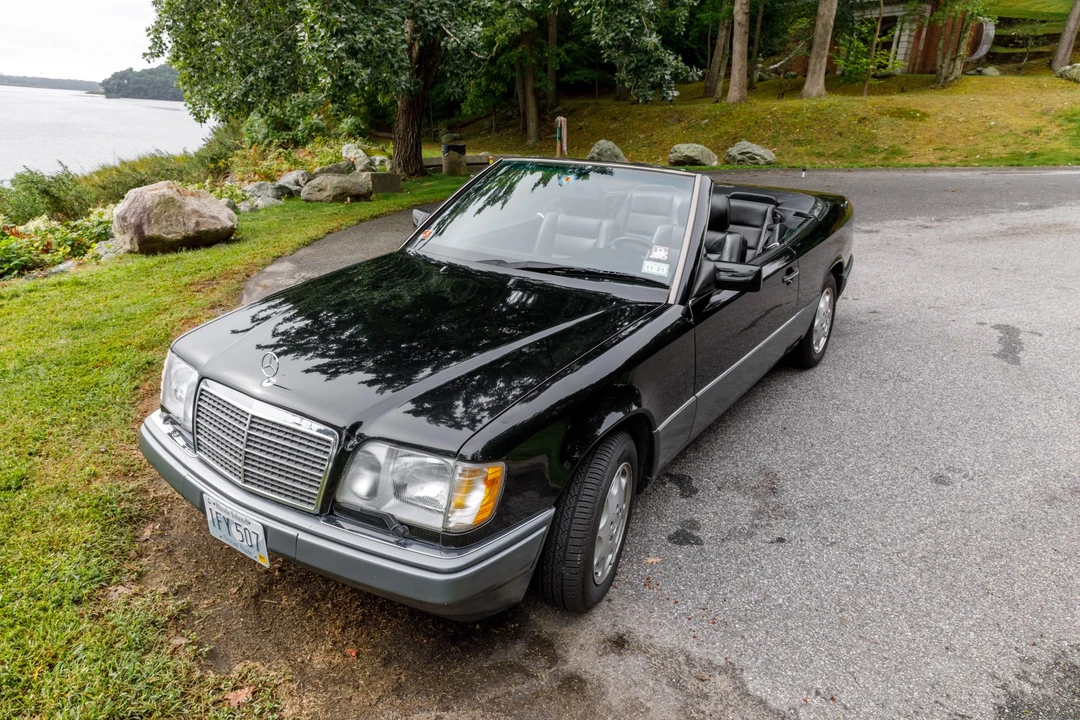 1995 Mercedes-Benz W124 E-Class - Image 2 of 31