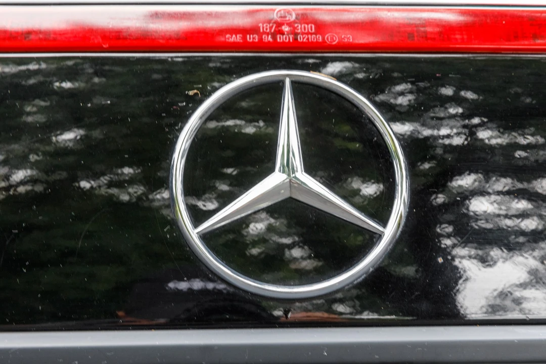 1995 Mercedes-Benz W124 E-Class - Image 25 of 31