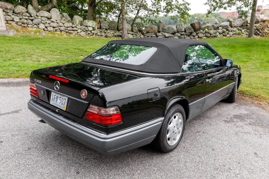 1995 Mercedes-Benz W124 E-Class - Image 13 of 31
