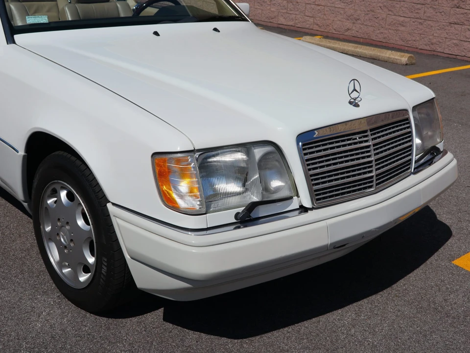 1995 Mercedes-Benz W124 E-Class - Image 25 of 31