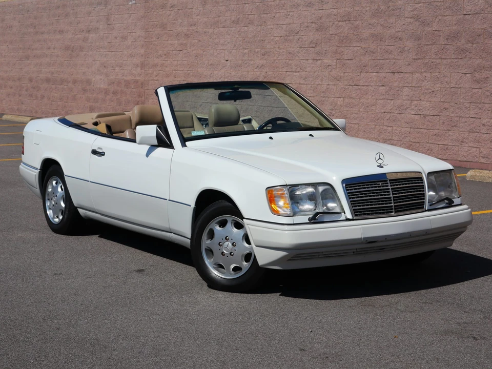 1995 Mercedes-Benz W124 E-Class - Image 9 of 31