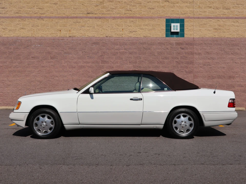 1995 Mercedes-Benz W124 E-Class - Image 21 of 31