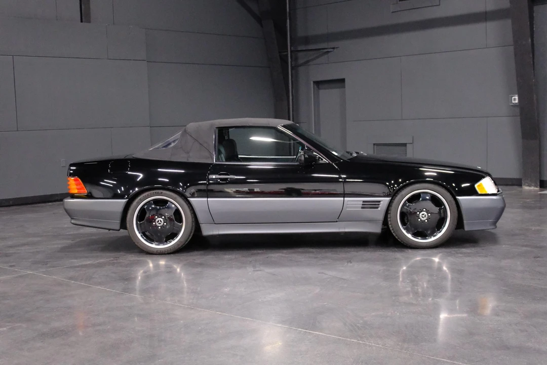 1995 Mercedes-Benz R129 SL-Class - Image 9 of 31