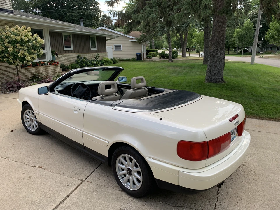 1996 Audi Coupe & Cabriolet - Image 8 of 31