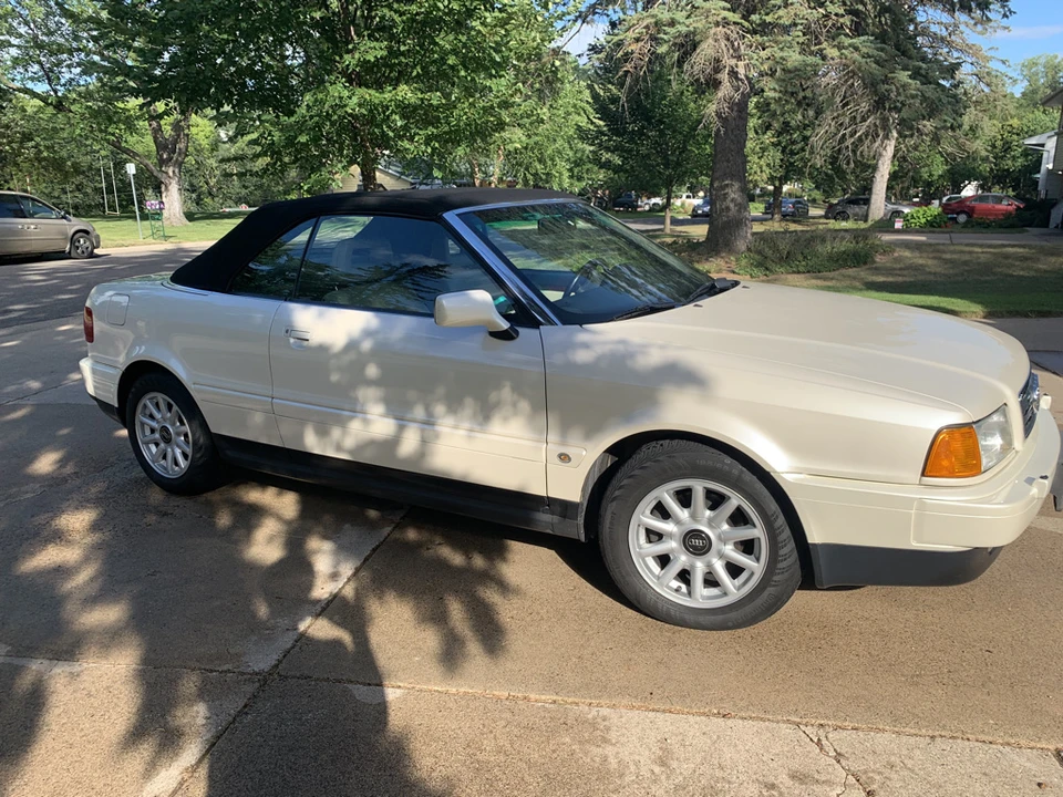 1996 Audi Coupe & Cabriolet - Image 2 of 31