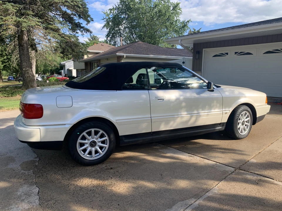 1996 Audi Coupe & Cabriolet - Image 3 of 31