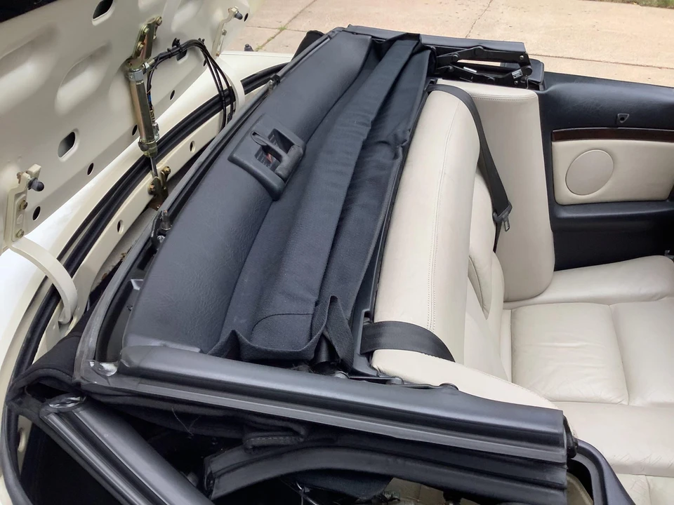 1996 Audi Coupe & Cabriolet - Image 28 of 31