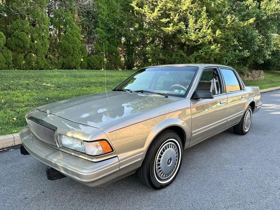 1996 Buick Century - Image 2 of 31