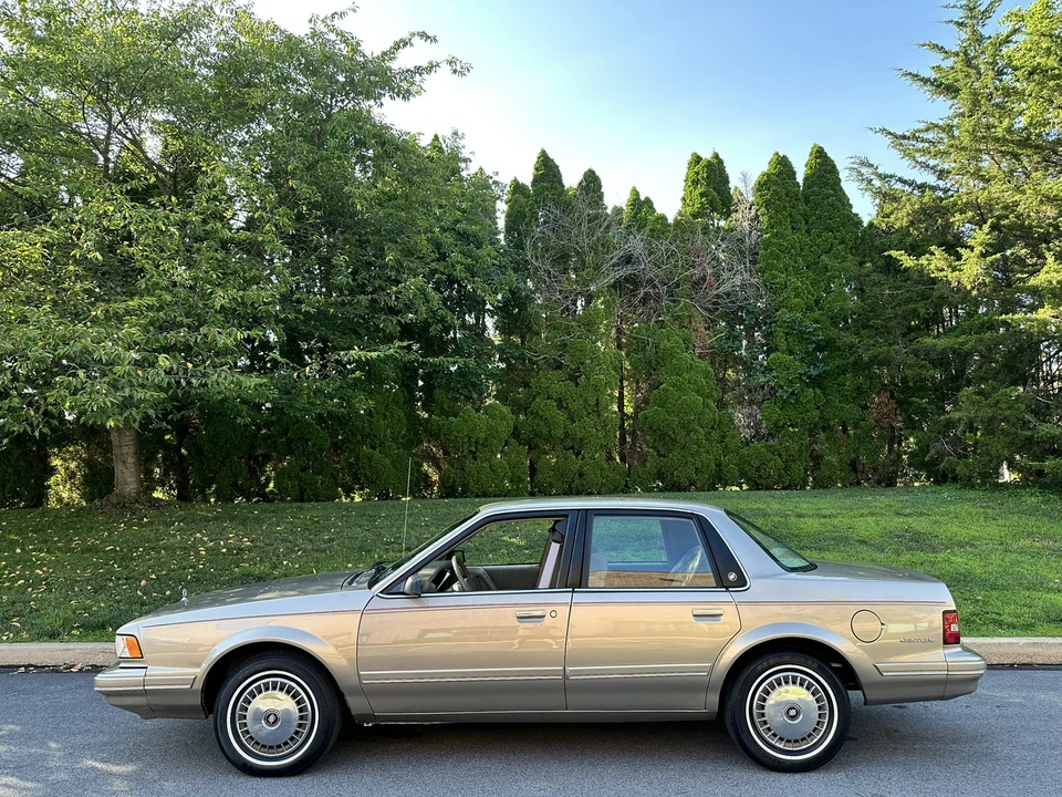 1996 Buick Century - Image 18 of 31