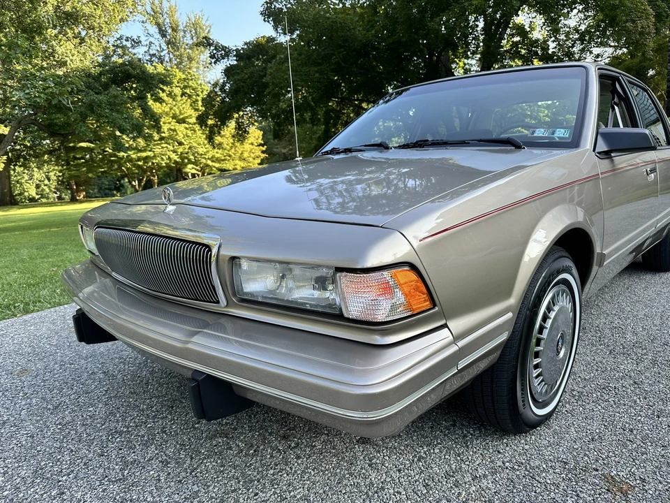 1996 Buick Century - Image 21 of 31