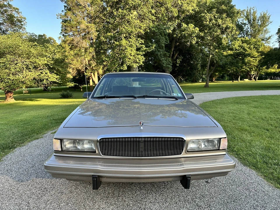 1996 Buick Century - Image 4 of 31