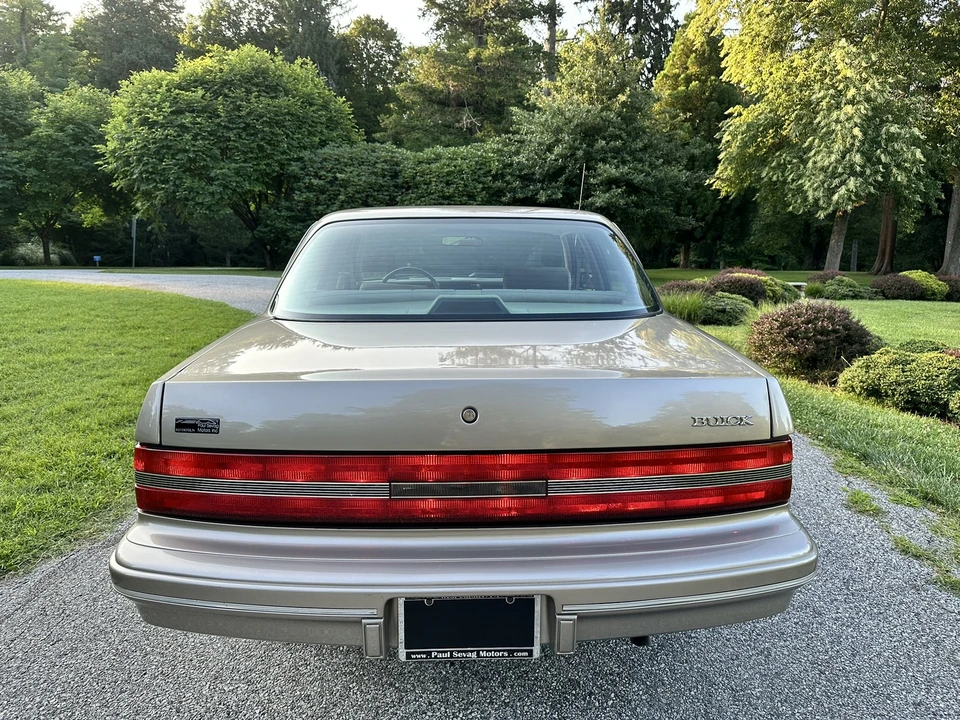 1996 Buick Century - Image 14 of 31