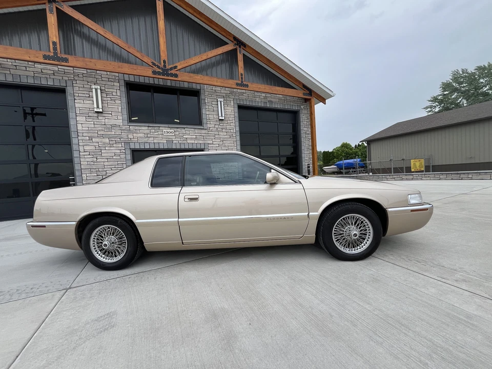 1996 Cadillac Eldorado 12th Gen - Image 9 of 31