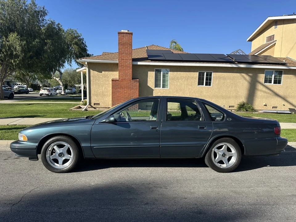 1996 Chevrolet Impala 7th Gen - Image 8 of 21