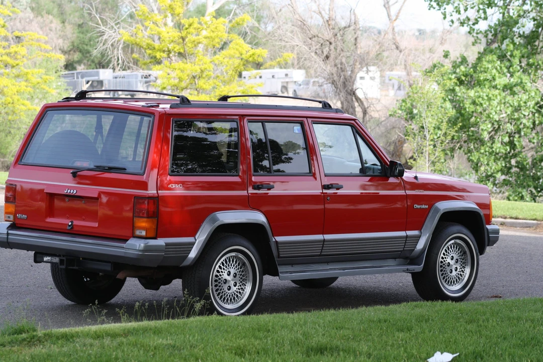 1996 Jeep XJ Cherokee - Image 12 of 31
