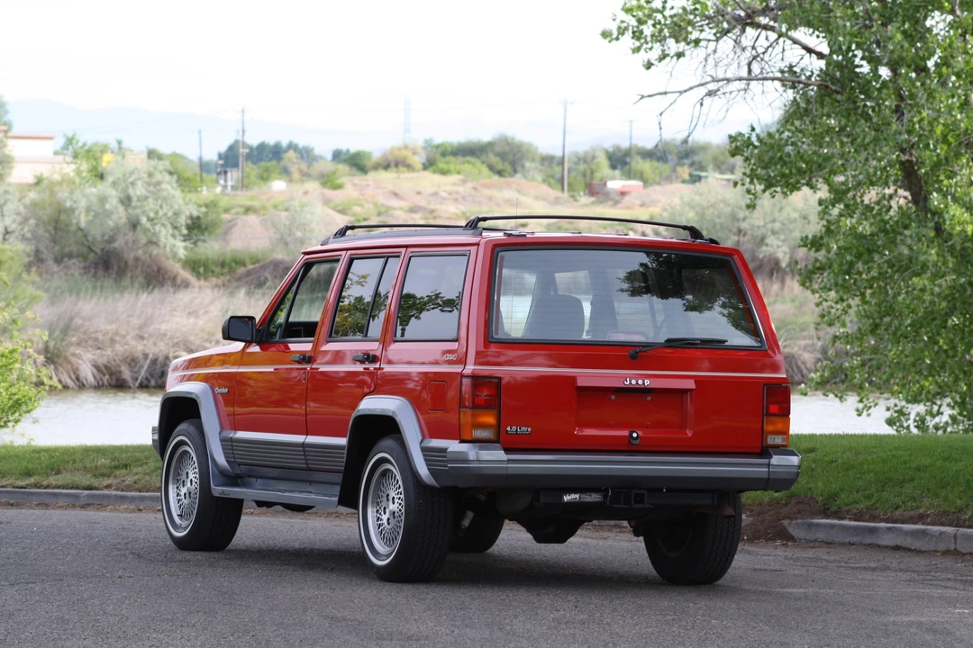 1996 Jeep XJ Cherokee - Image 15 of 31