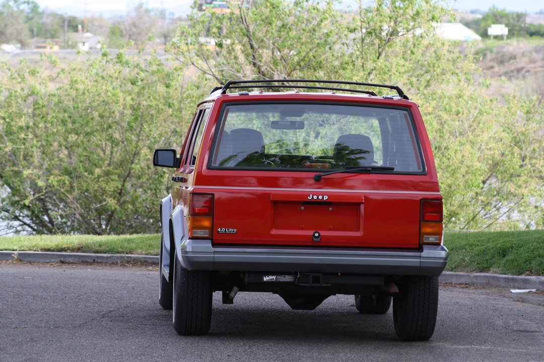 1996 Jeep XJ Cherokee - Image 14 of 31