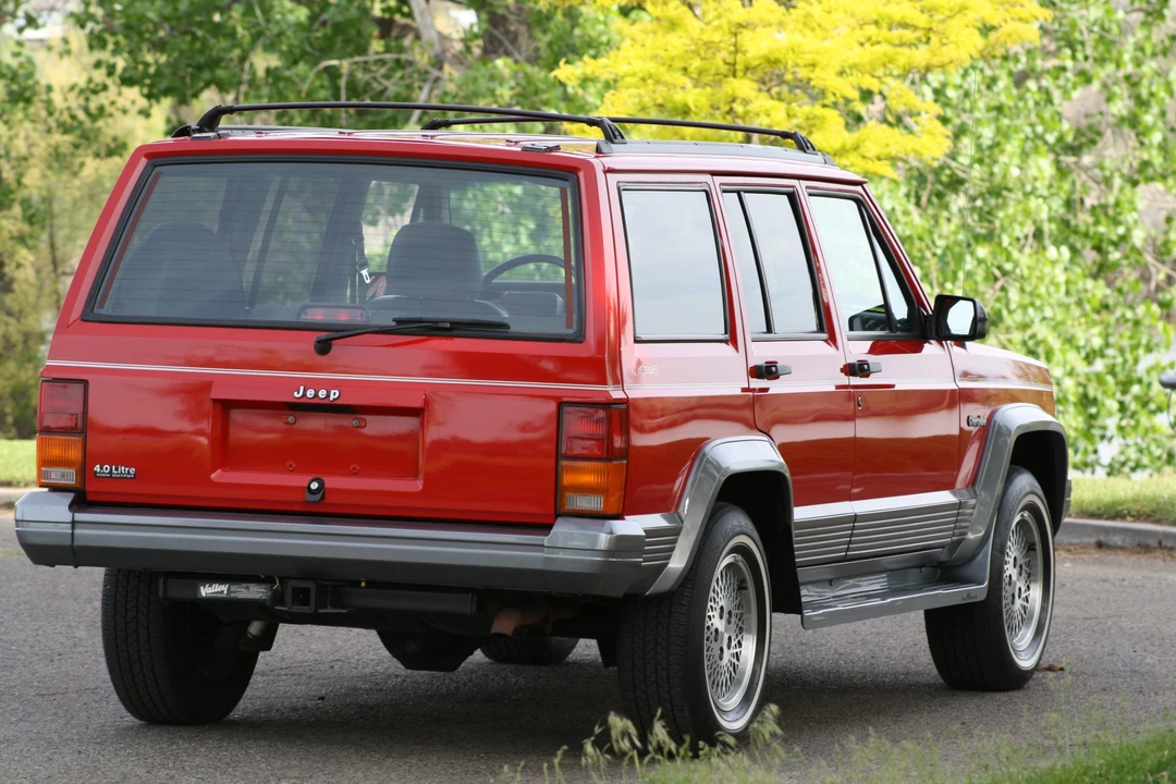 1996 Jeep XJ Cherokee - Image 13 of 31
