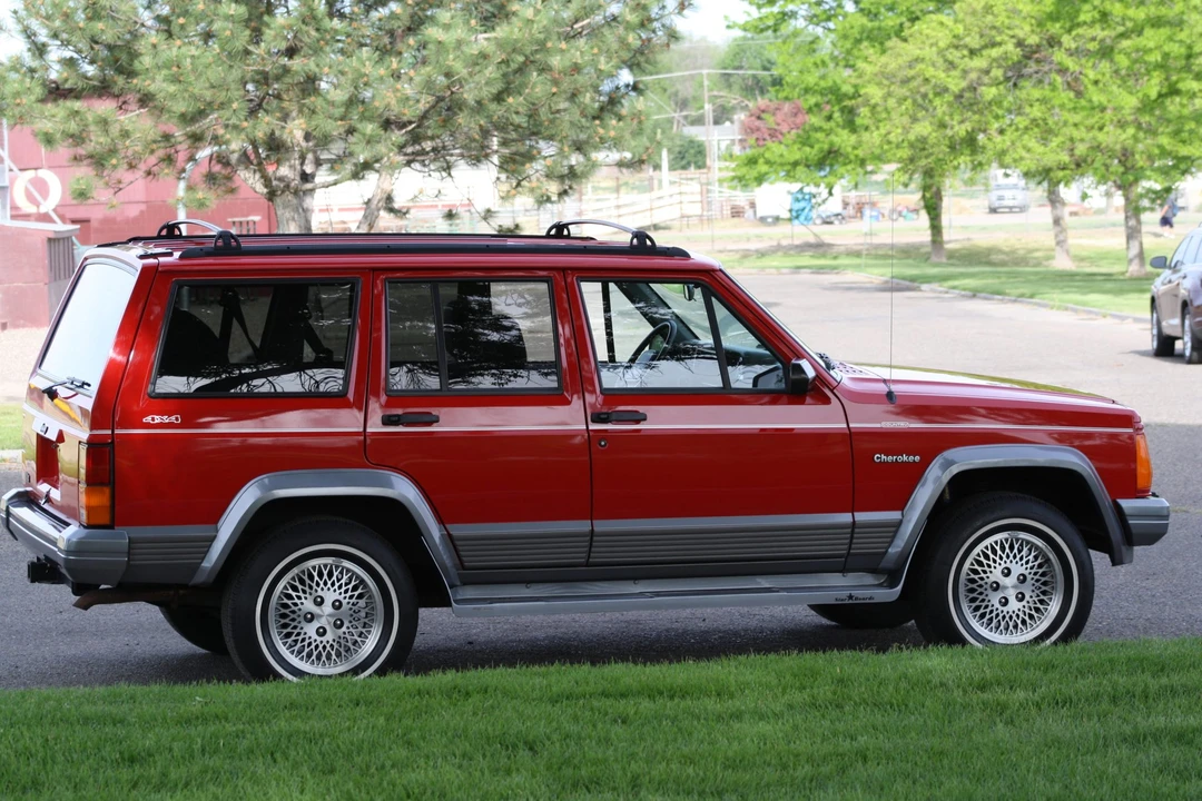 1996 Jeep XJ Cherokee - Image 11 of 31