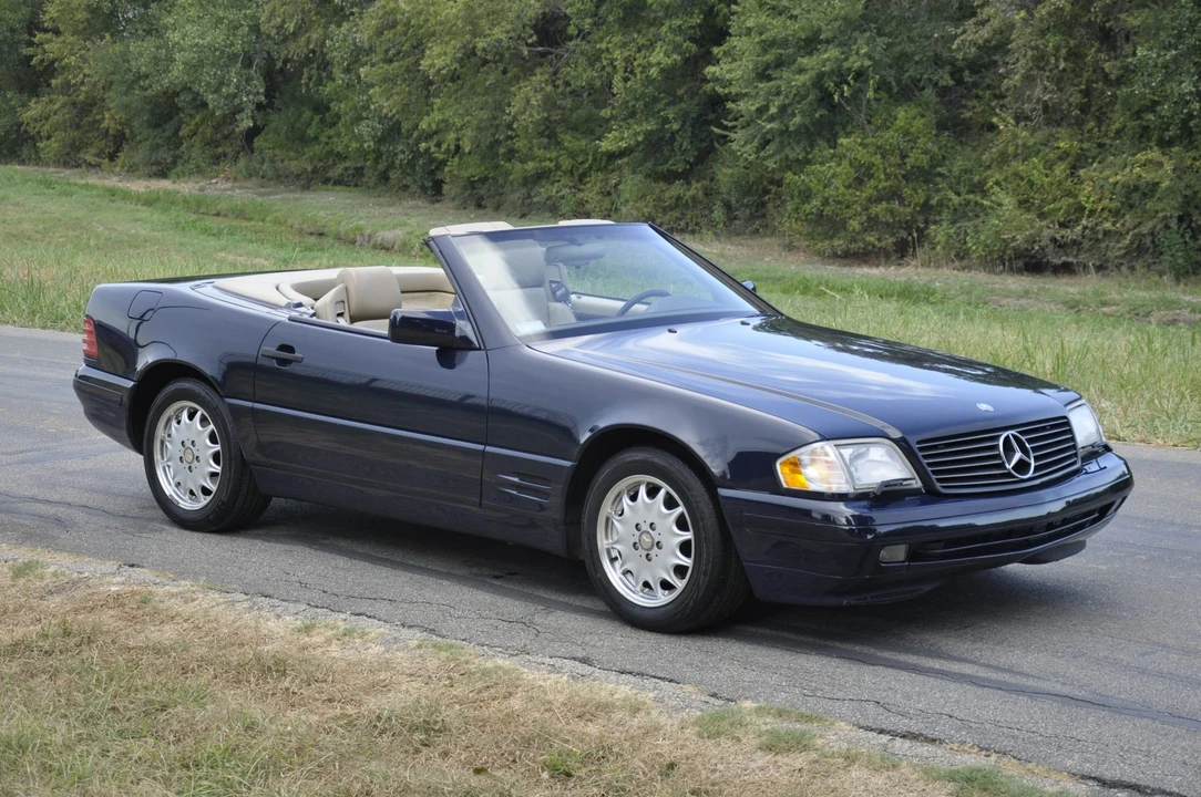 1996 Mercedes-Benz R129 SL-Class - Image 11 of 31