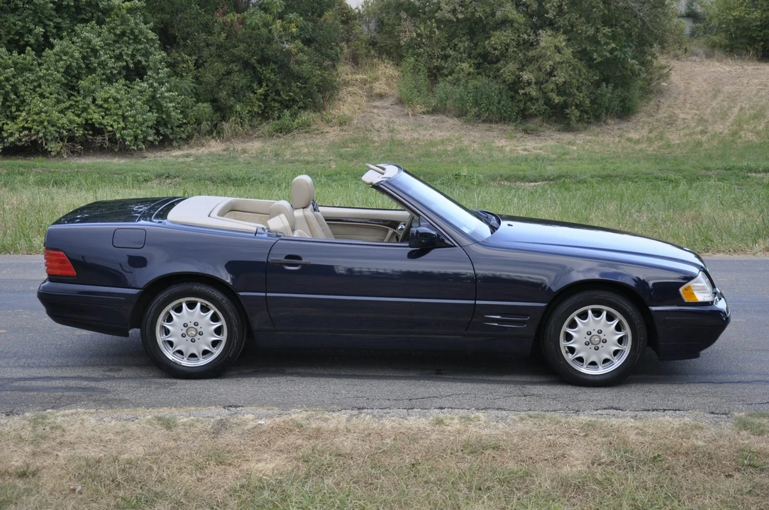 1996 Mercedes-Benz R129 SL-Class - Image 9 of 31