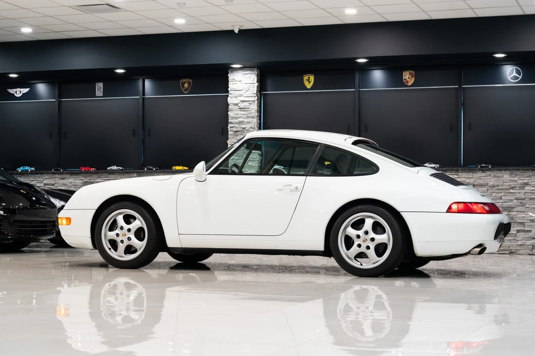 1996 Porsche 993 Carrera - Image 24 of 31