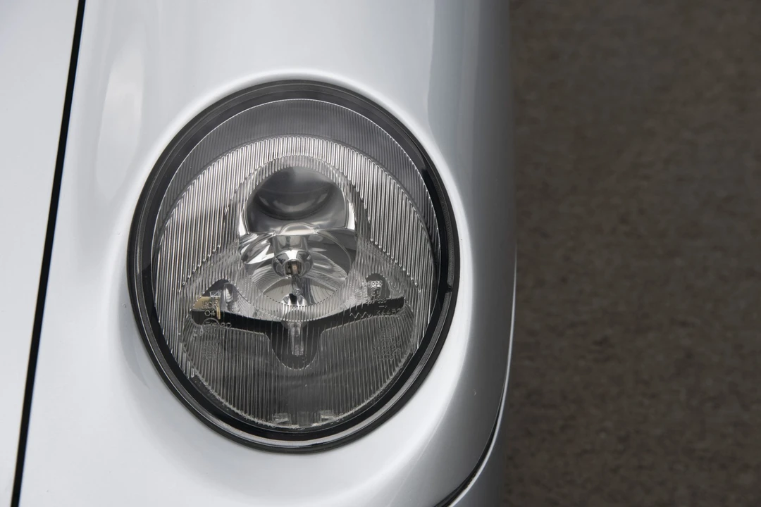 1996 Porsche 993 Carrera - Image 19 of 31