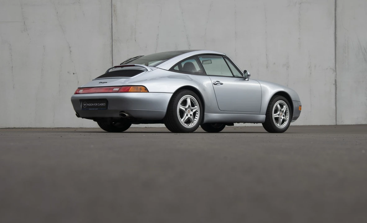 1996 Porsche 993 Carrera - Image 12 of 31