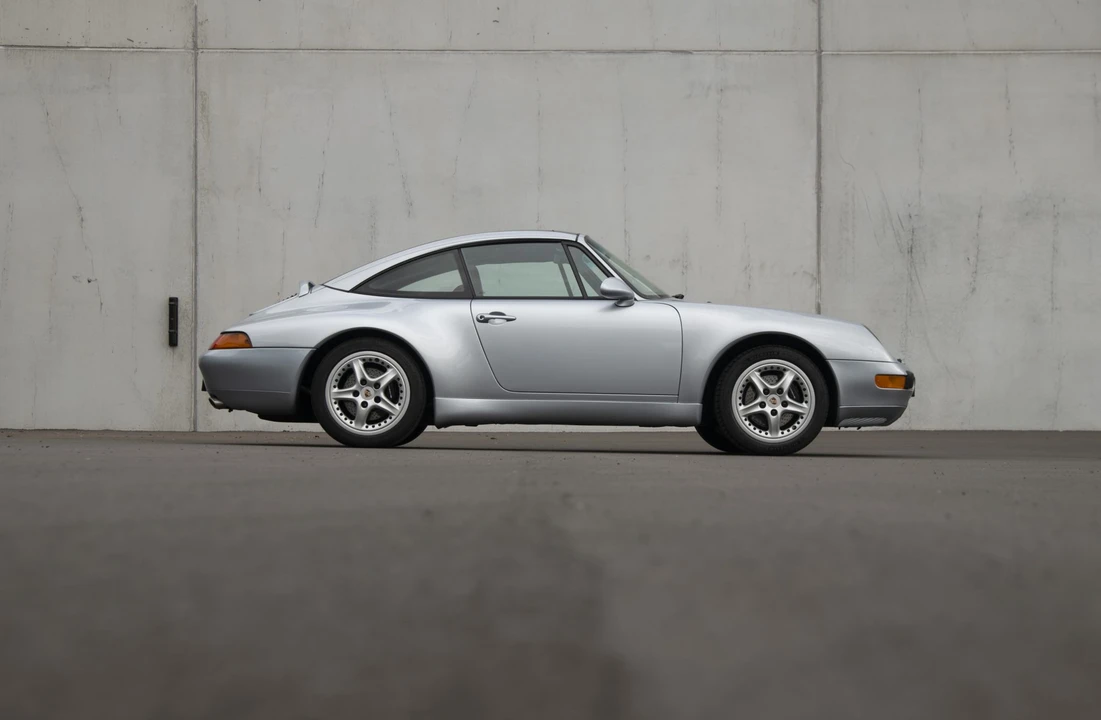 1996 Porsche 993 Carrera - Image 13 of 31
