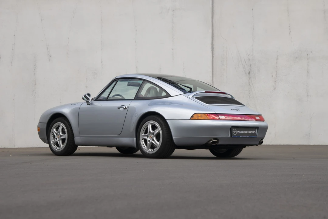 1996 Porsche 993 Carrera - Image 8 of 31