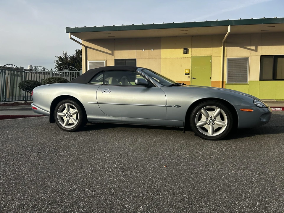 1997 Jaguar X100 XK8 - Image 13 of 31
