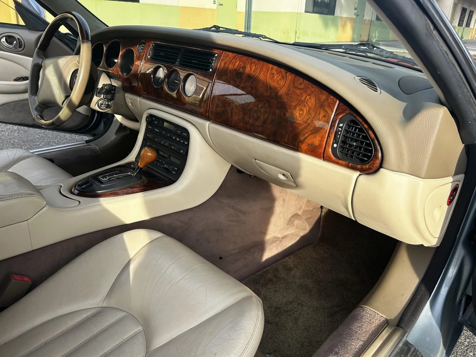 1997 Jaguar X100 XK8 - Image 27 of 31